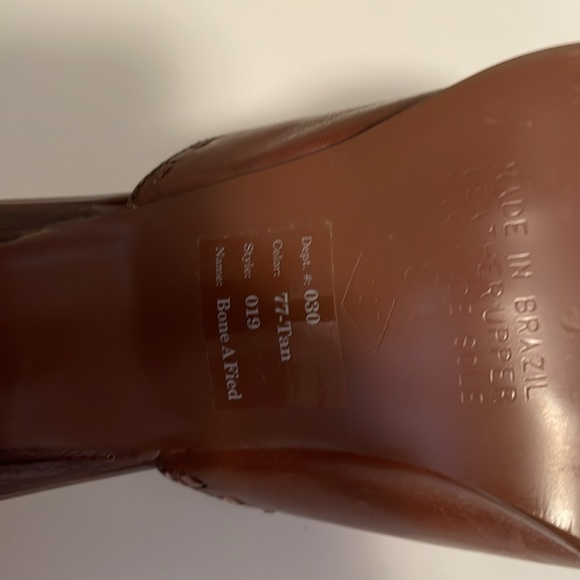 Tan mules size 8 - Picture 2 of 6